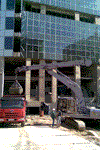 13.08.2008 г. Разработка грунта на -5 этаже с параллельным остеклением фасадов.